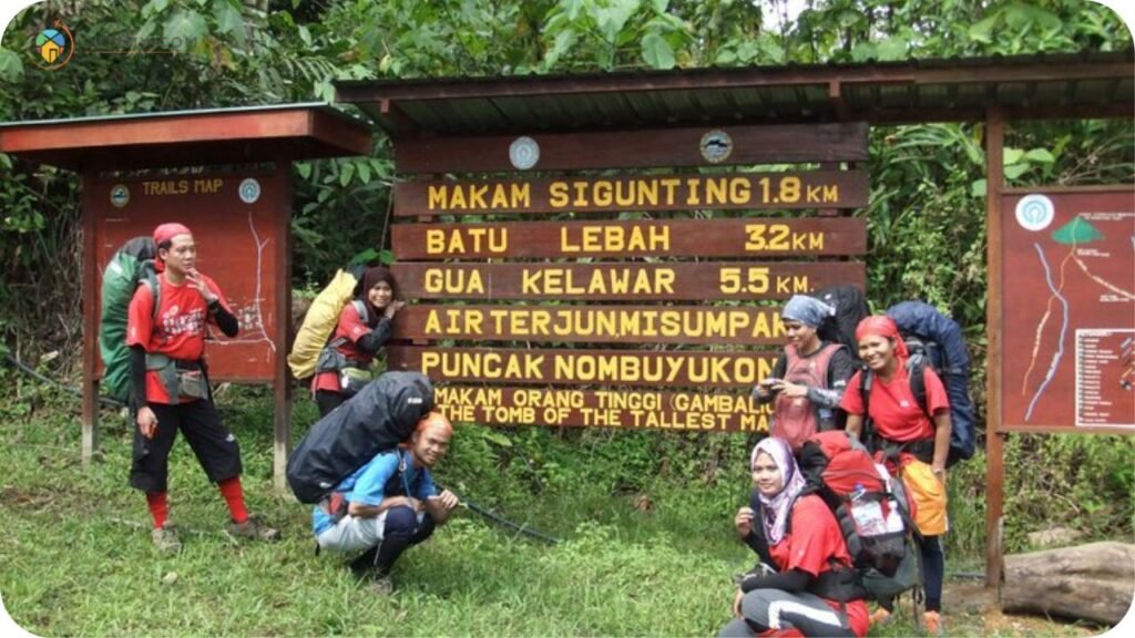 Imej Gunung Tambuyukon Tempat Menarik di Kundasang