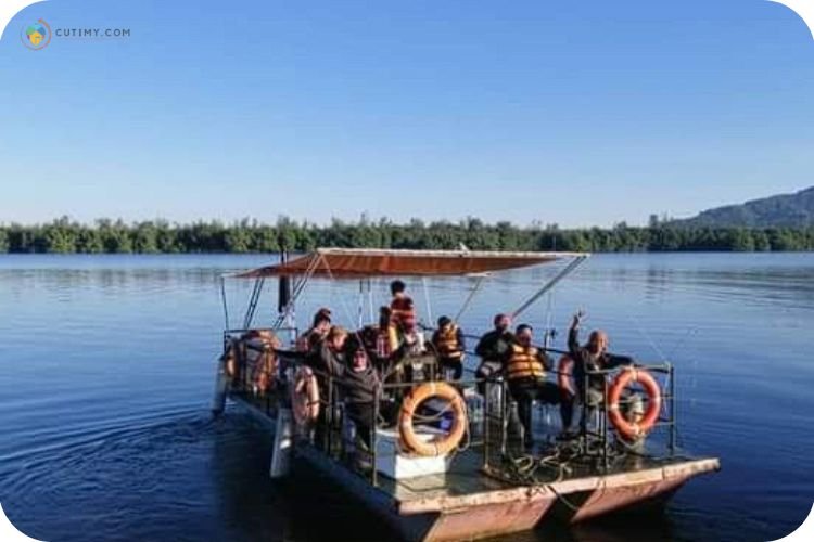 Imej Tuaran Fishing Station