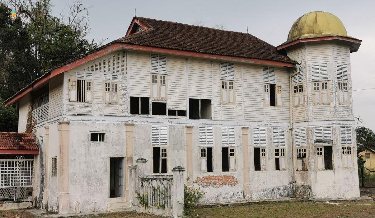 imej Istana Leban Tunggal