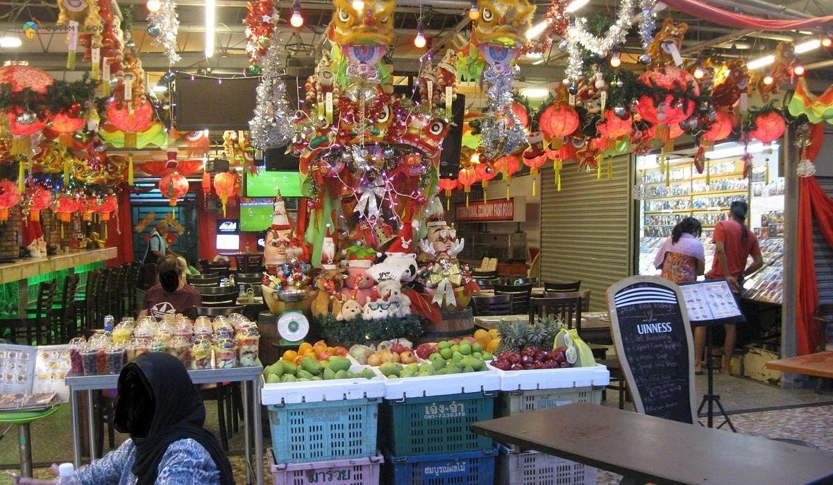 imej Pasar Malam Batu Feringghi_ Memburu Kenikmatan Makanan dan Pelbagai Produk