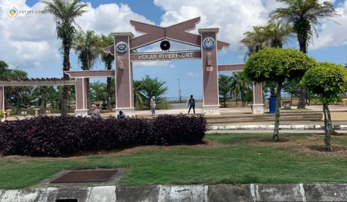 imej Pekan River Front