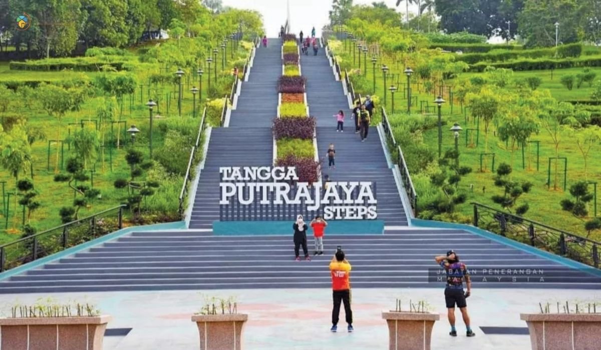 imej Tangga Putrajaya