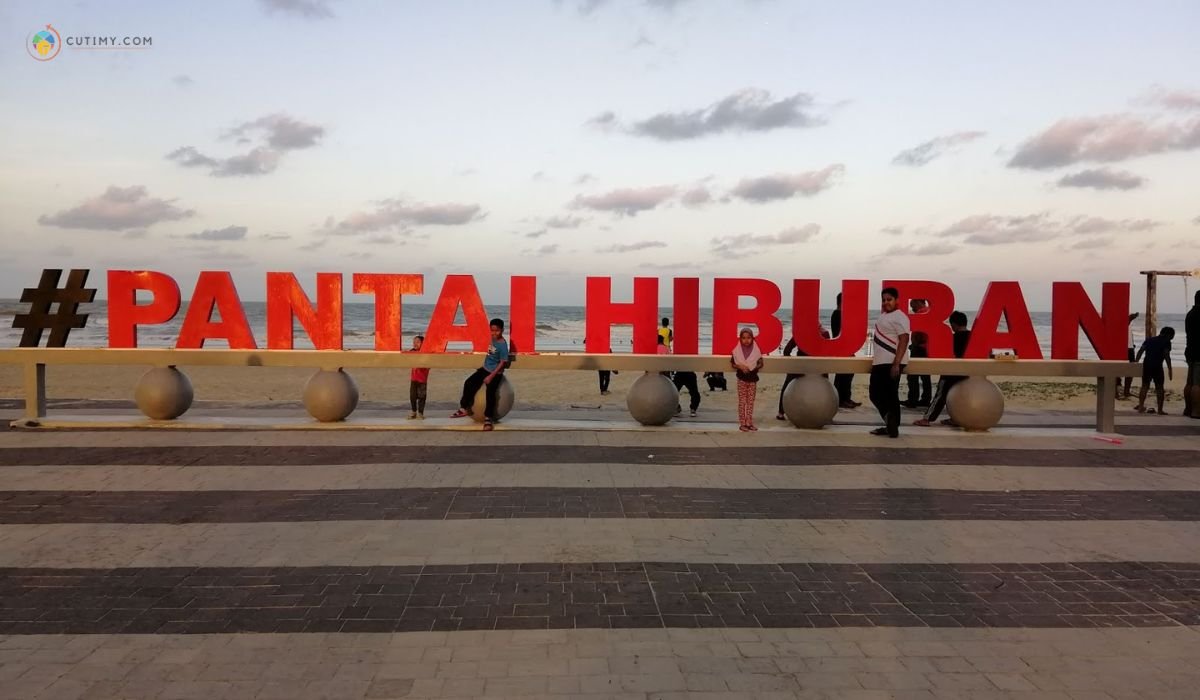 imej Tempat Menarik di Rompin Pantai Hiburan