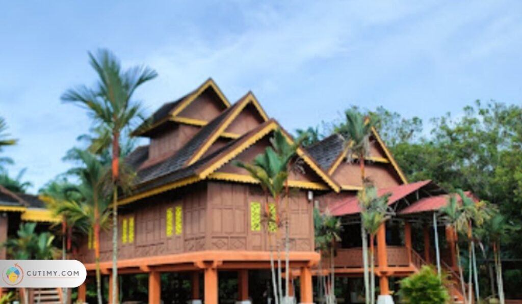 Imej Replica Royal Palace Melawar (Rembau Museum)